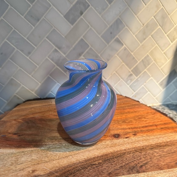 Hand blown art glass vase artist signed - Picture 1 of 6